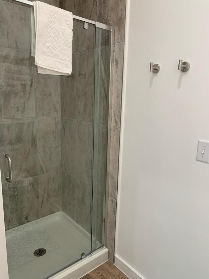 לאבה הוט ספרינגס Winzig Lodge מראה חיצוני תמונה